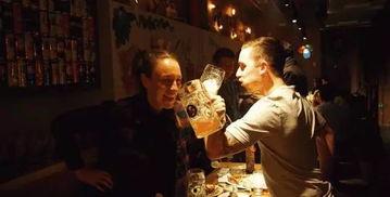 每天吃瓜看人唱大戏,生活百态尽收眼底