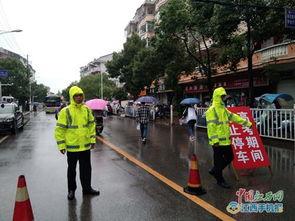 武汉崇仁路面馆吃瓜,夏日吃瓜好去处，感受地道的街头风味