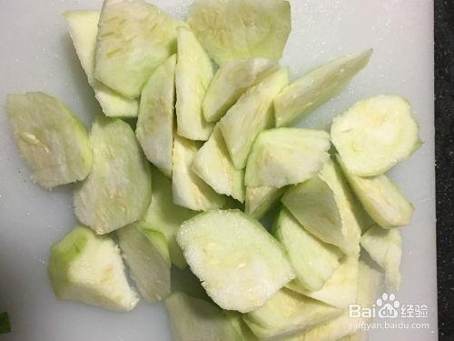 水瓜的瓜囊可以吃吗